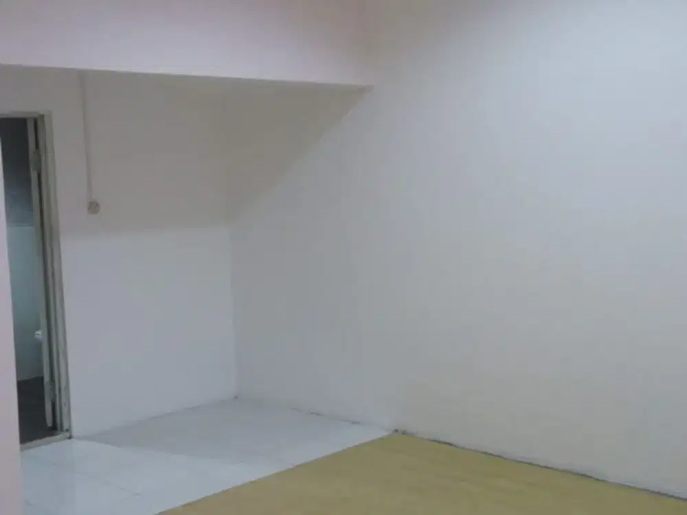 Disewakan Tanah dan bangunan di area pasir Kaliki (dekat istana plaza mall)  lokasi strategis.cocok untuk tempat usaha dan kantor