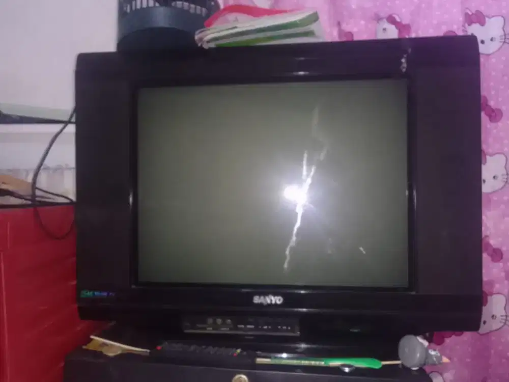 Di jual tv tabunga Sanyo tv normal