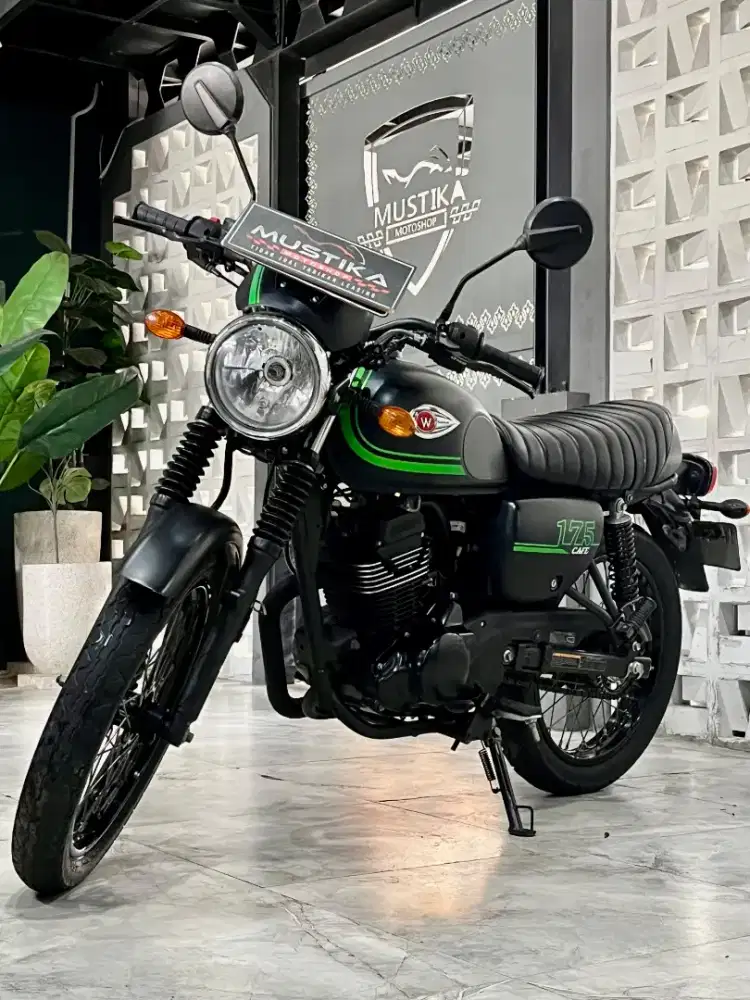 Retro‼️Kawasaki W175 Cafe 2021. Odo 22rb. DANNY Mustika Motor Sulfat