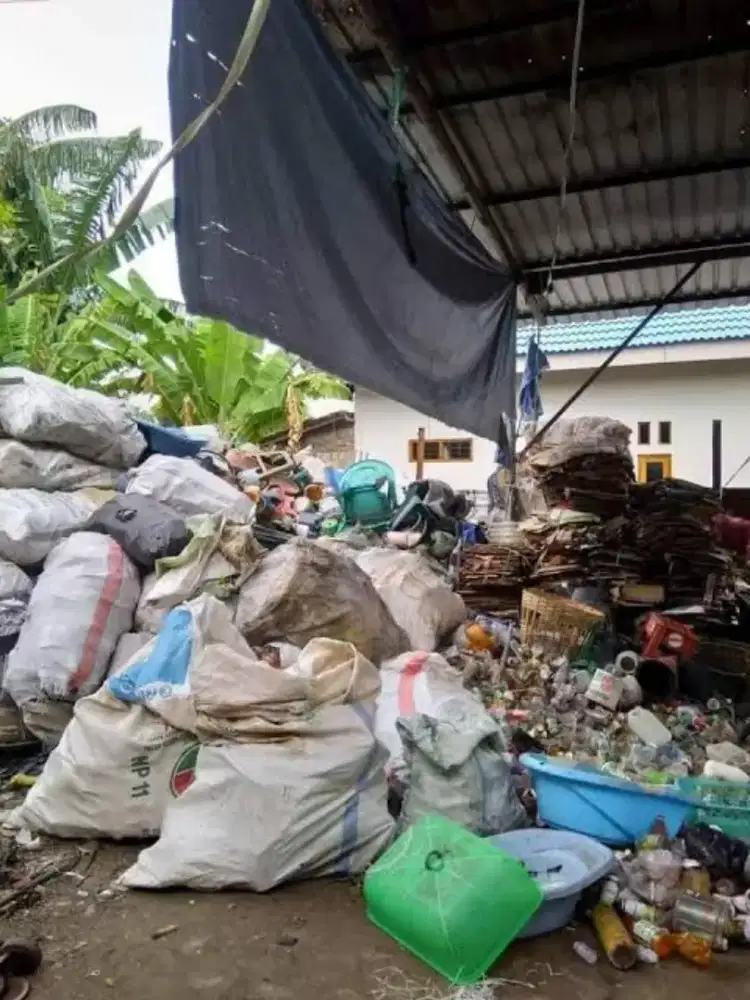 Terima beli barang bekas rongsokan besi kardus bks cafe dll