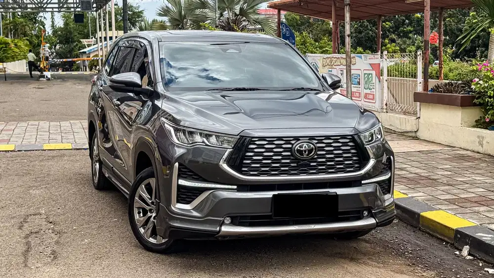 Toyota Kijang Innova Zenix Q Hybrid 2.0 Modelista TSS 2024