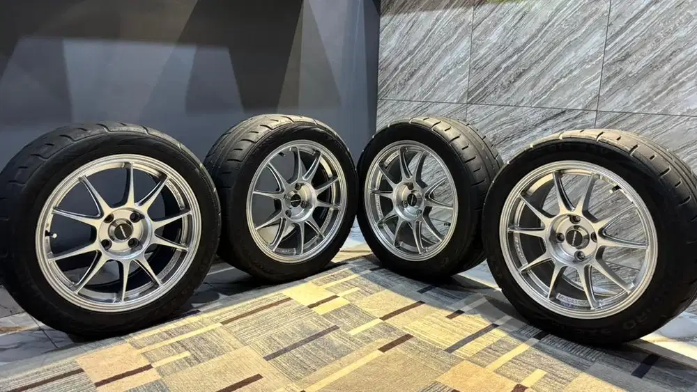 Velg Ring 15  Like New Kondisi 99,9 % + Ban GT Radial 85%, Velg Silver