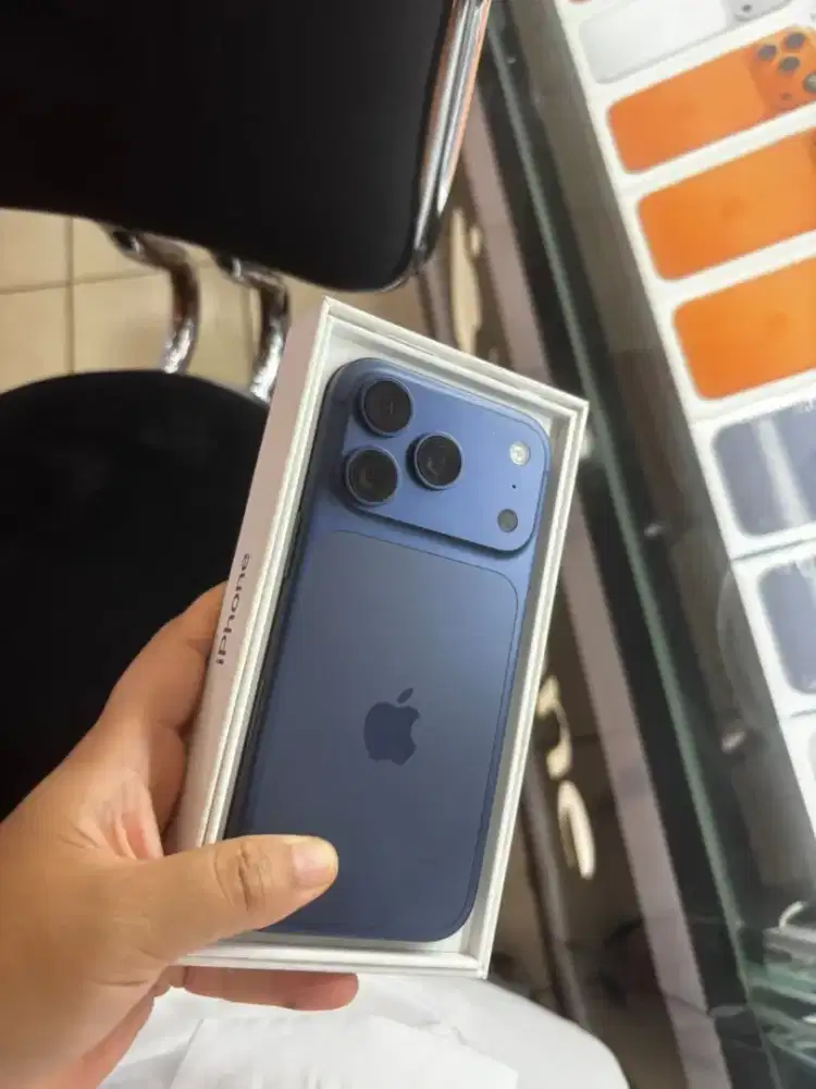 Yuhu masuk ip 17pro ibox blue open box 256gb