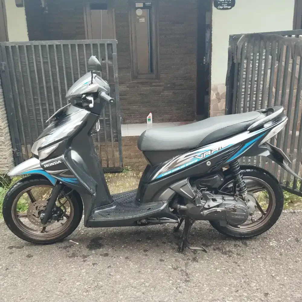 Vario CW 110cc ISTIMEWA!!!