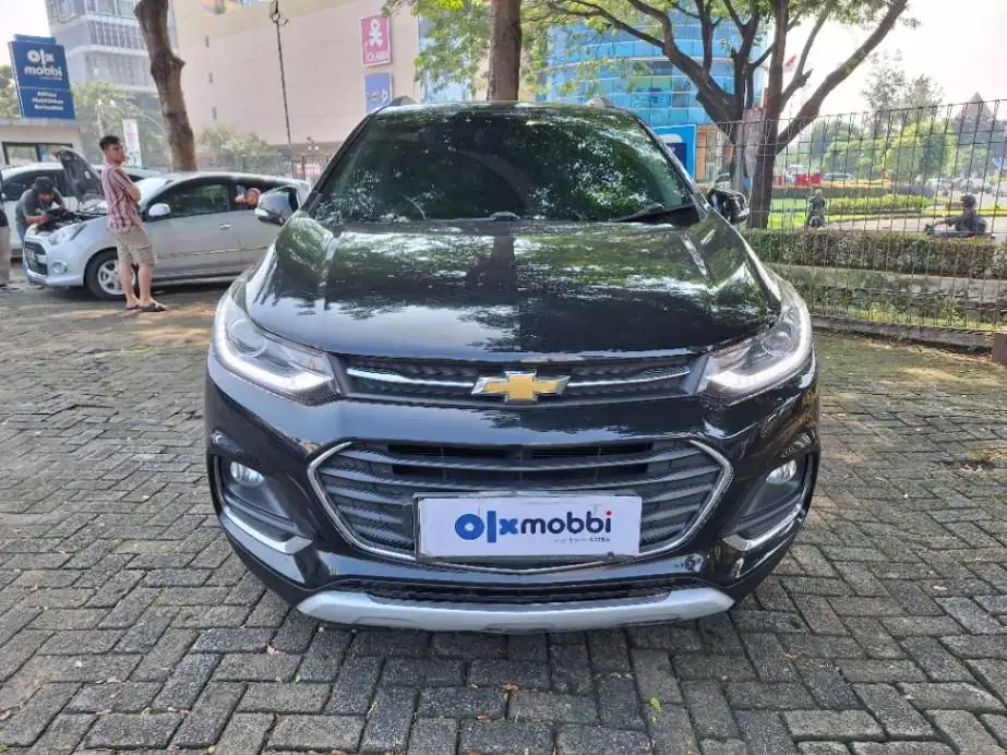 DP MURAH Chevrolet Trax 1.4 Premier Bensin-AT 2018 Hitam CNRRB