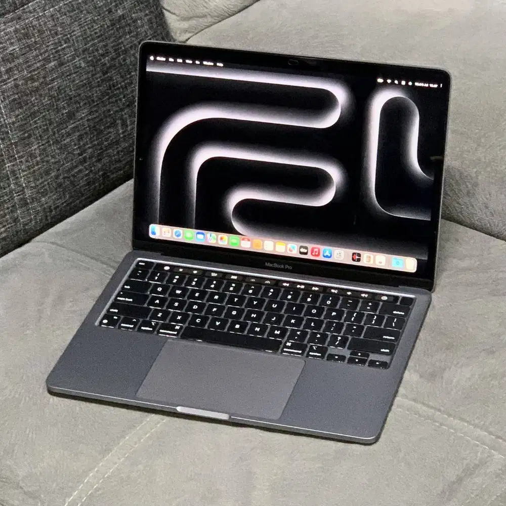 BH 100% MACBOOK PRO M1 8GB/256GB CC 79