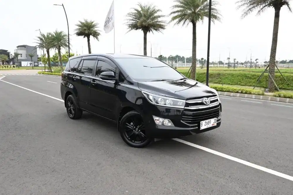 Innova Reborn 2.4 V Diesel