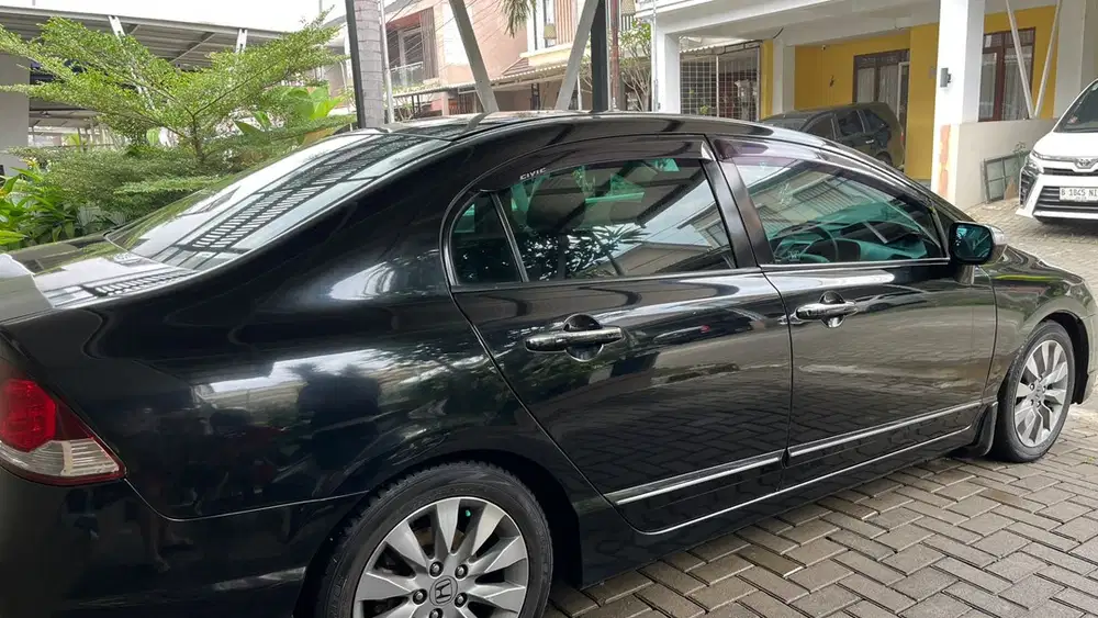 Honda Civic 2010 Bensin