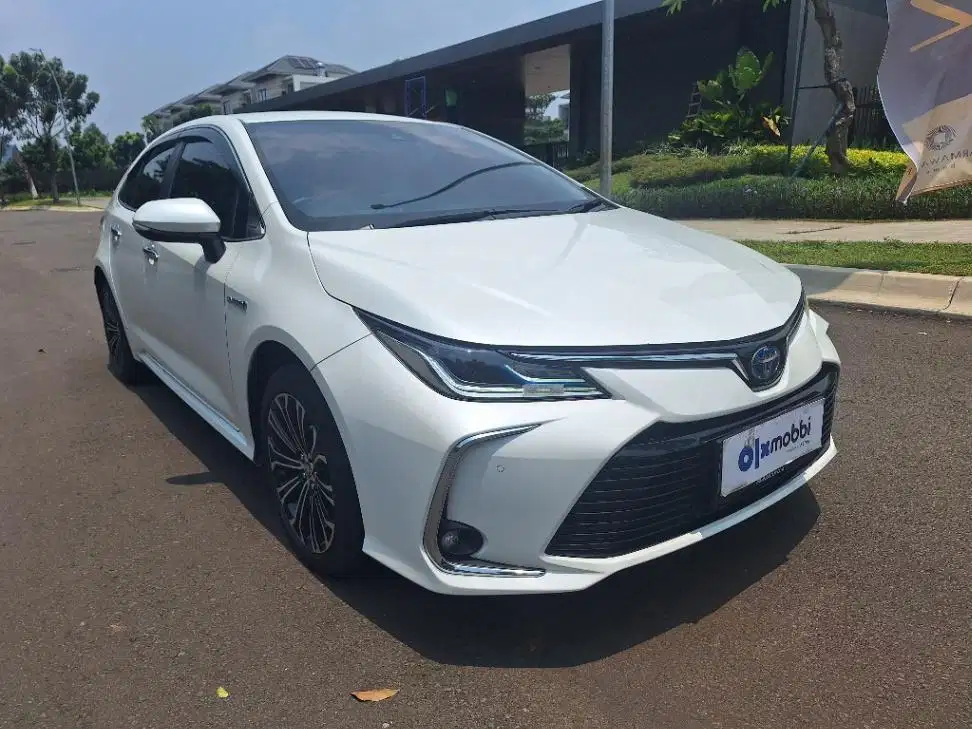 DP MURAH Toyota Corolla Altis 1.8 Hybrid-AT 2022 Putih CSARB