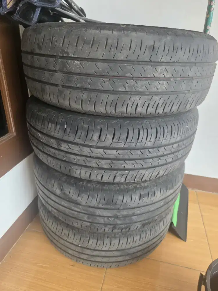 Ban mobil 1 set uk 195/55 R16