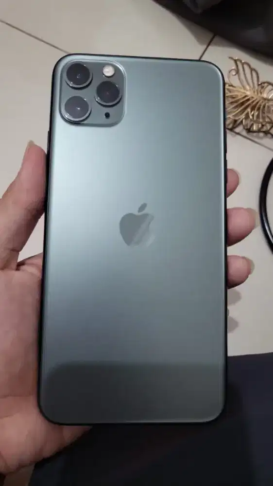 JUAL HP IPHONE 11 PRO MAX SECOND