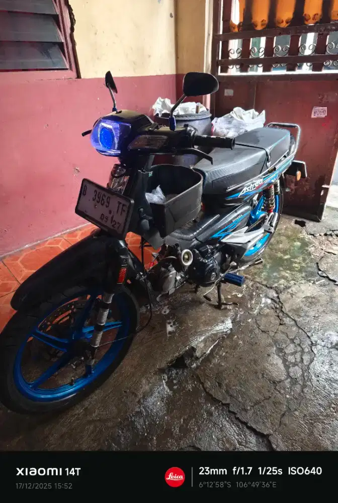 Legenda 2002 kumplit