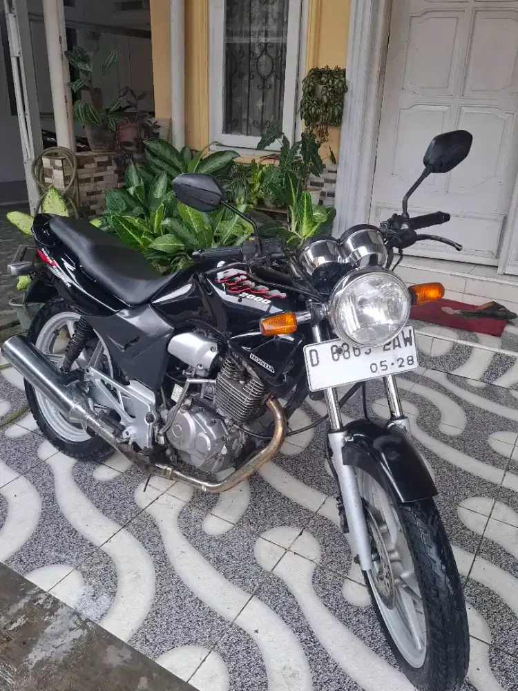 Honda Tiger Lawas Hitam