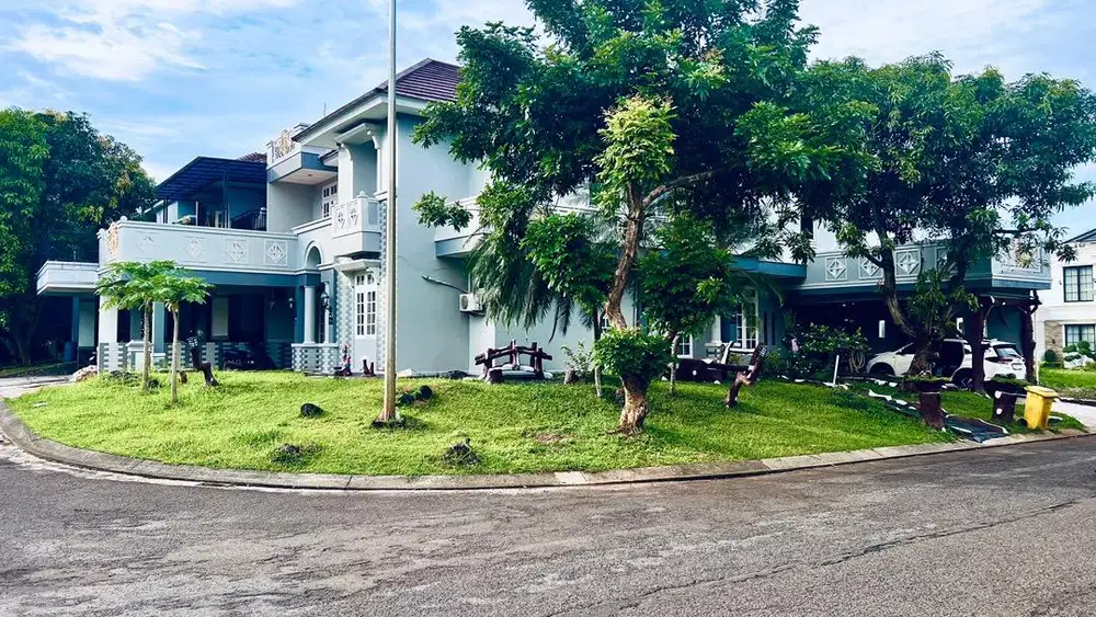 Di jual cepat rumah mewah kota wisata
