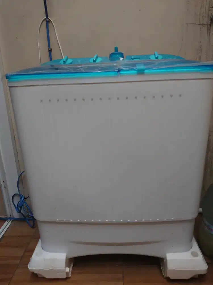 Mesin Cuci Polytron 2 Tabung 9kg