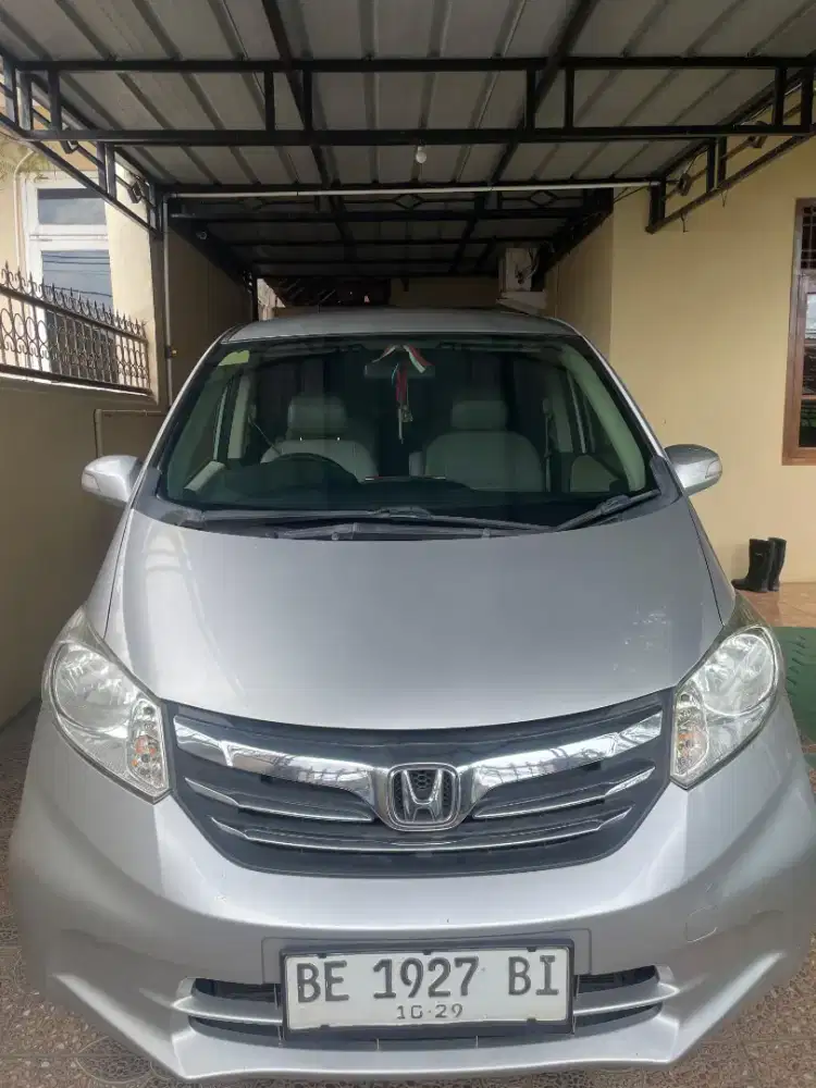 Freed PSD 2012 matic