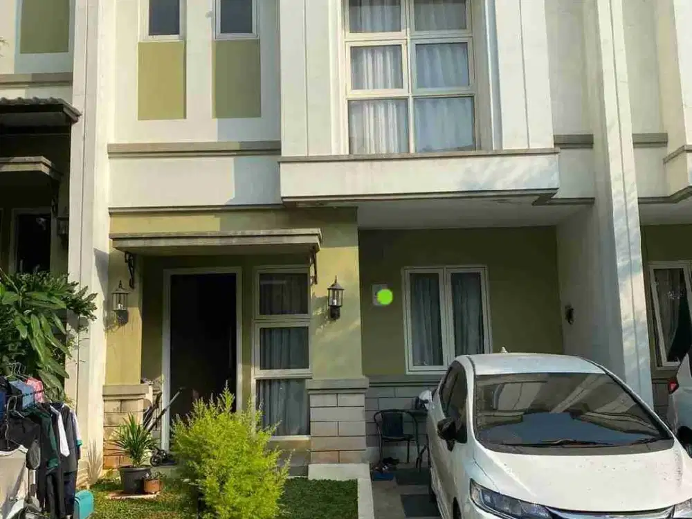 Dijual Rumah Lokasi Strategis Di Cluster The Savia Nusaloka BSD