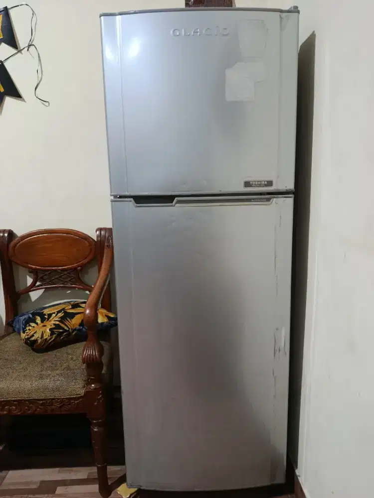 Kulkas Toshiba Glacio