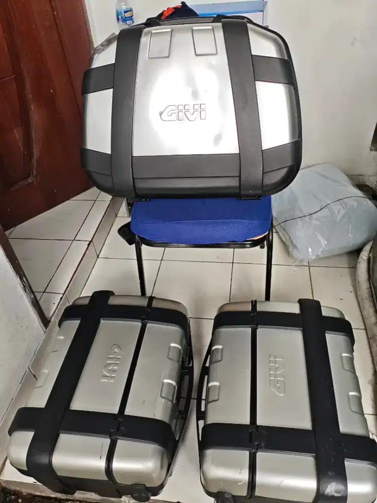 BOX GIVI TREKKER ONE SET (SIDE BOX DAN TOP BOX)
