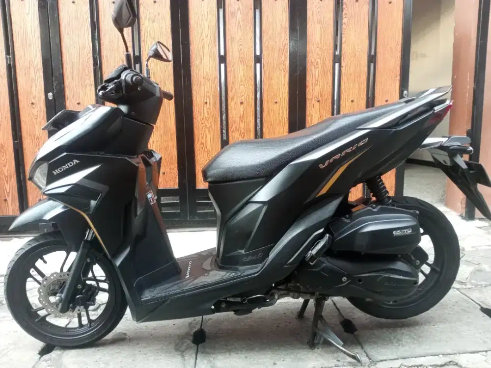 Di jual Honda Vario 125, mulus tahun 2023 pajak hidup nego tipis