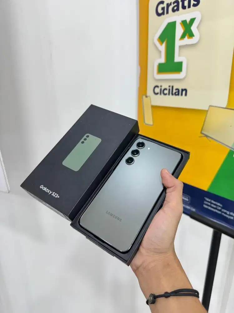 Samsung S23 Plus 8/512 gb