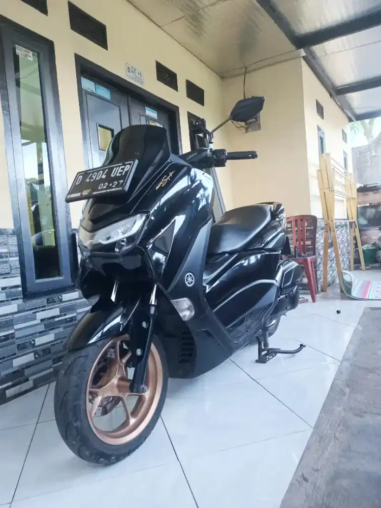 Yamaha NMAX 2022 warna hitam