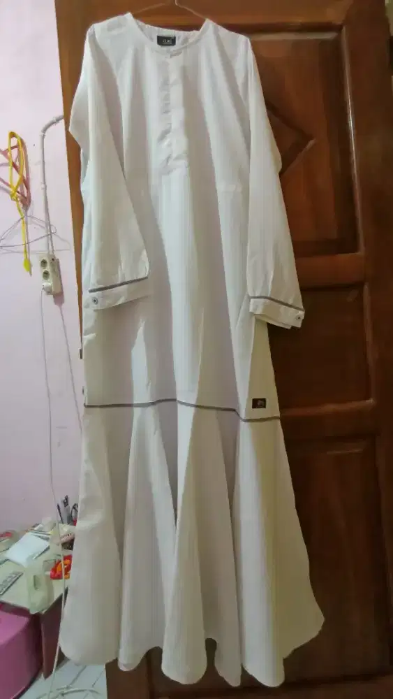 Gamis preloved masih bagus