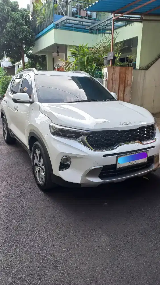 Kia Sonet 2022 Premier Putih
