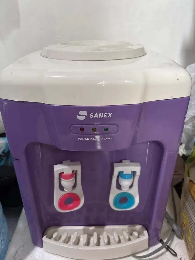 Dispenser merek sanex