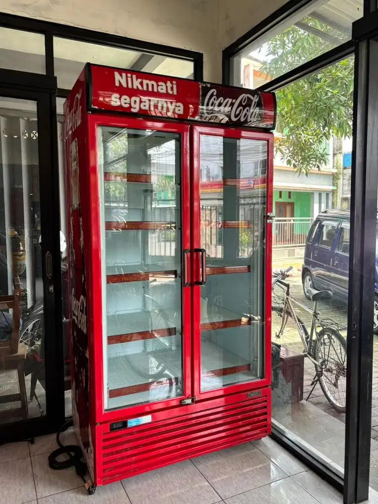 showcase 2 pintu jumbo