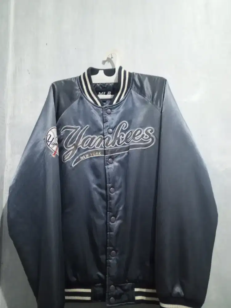 Jaket mlb tebal ori