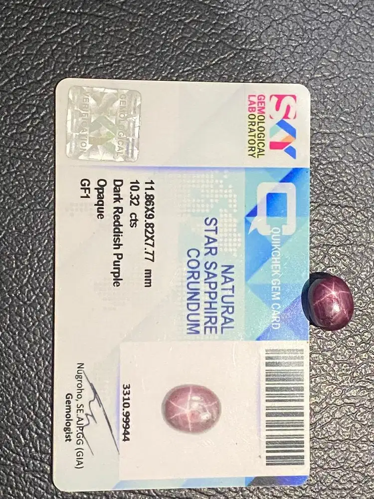 Batu permata ruby star