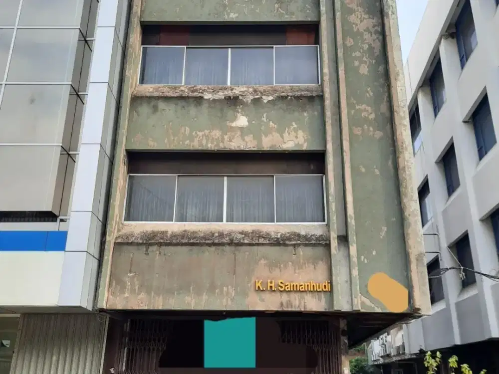 Dijual ruko cocok untuk usaha di Jalan Samanhudi Jakarta Pusat