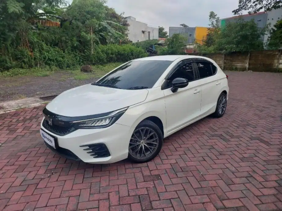 DP MURAH City 1.5 Hatchback RS Bensin-MT-2021 PUTIH AAJ