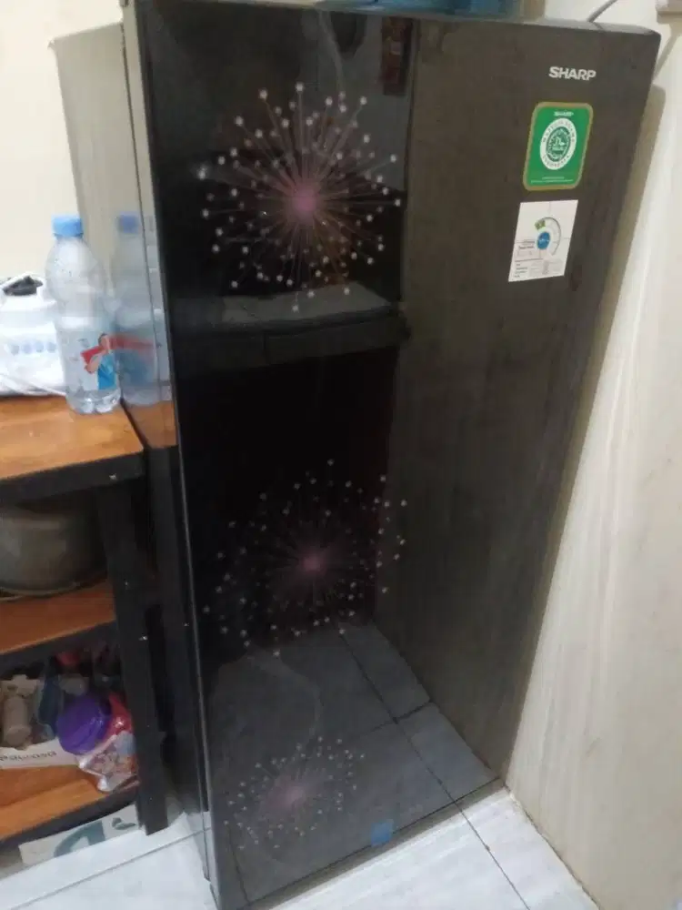 Kulkas Sharp 1 Pintu Jumbo Tipe SJ-X197 184 Liter (masih gransi pabrk)