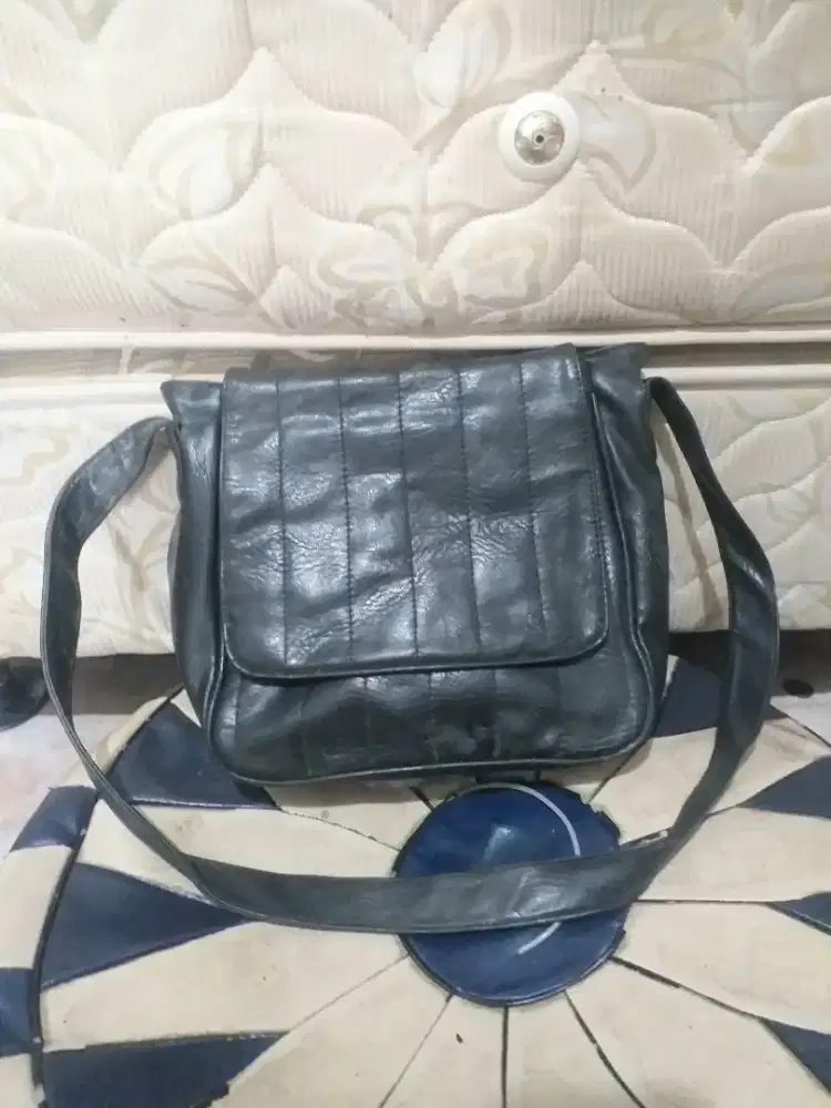 Tas Kulit Justine
ORI Lembut Kulit sapi