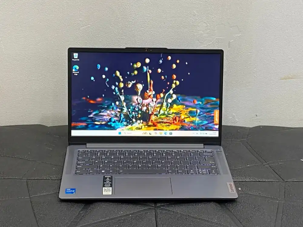 Lenovo Ideapad Slim 3i Garansi/intel core i5-12450h/ram 8gb/ssd 512gb