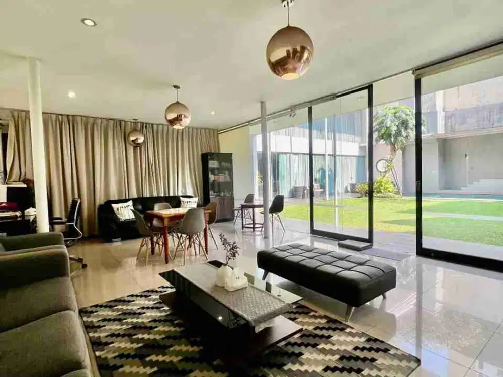 Dijual Rumah 1 lantai di kebayoran baru Jaksel