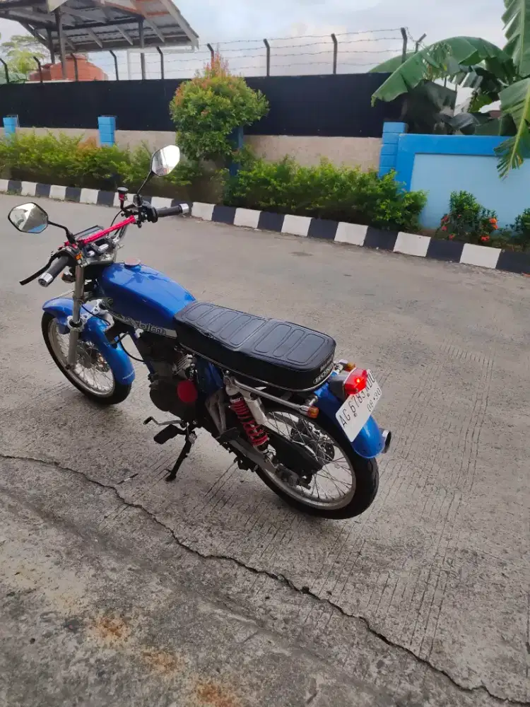 Honda CB 125 SE herex istimewa surat komplit pajak hidup