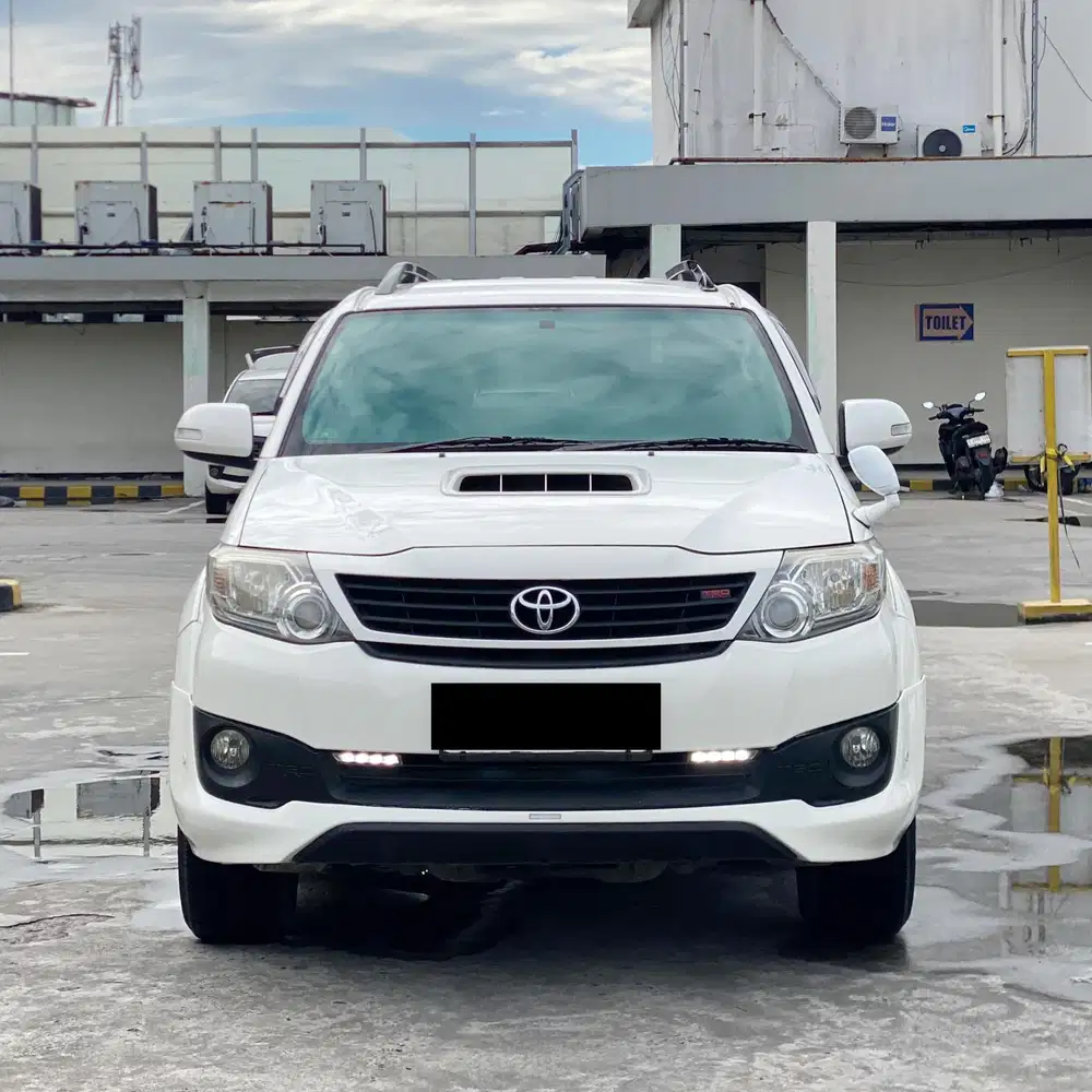 ‼️LOW KM 90.000 ‼️  TOYOTA FORTUNER VNT TRD  2.5 AT Th.2014/2015