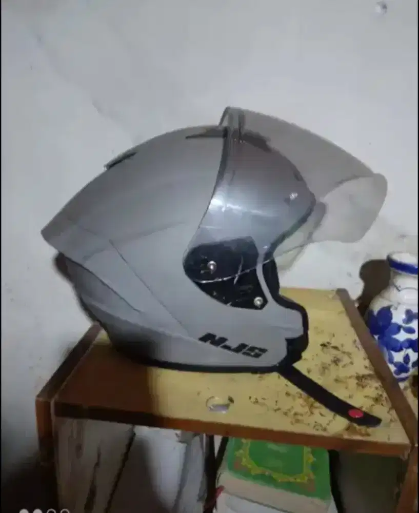 Helm njs size L