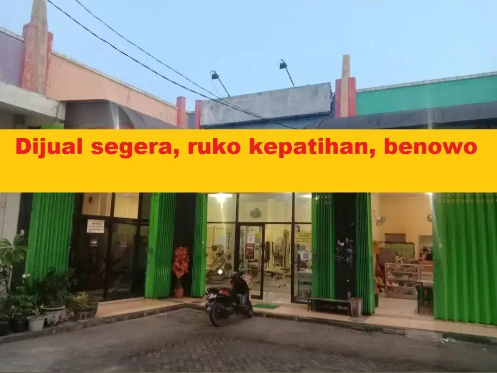 Dijual ruko dalam komplek ruko benowo, jl ngasinan parkiran luas. 3 ruko jejer, jual cepat murah