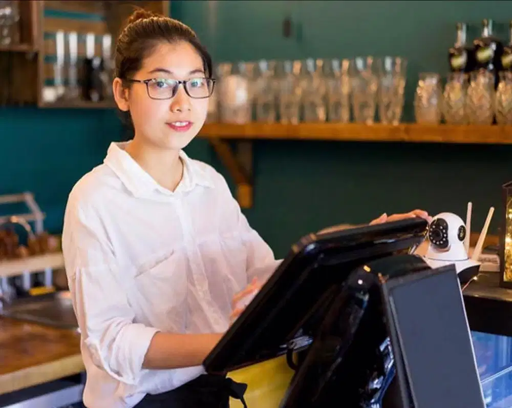 Dibutuhkan Kasir Outlet Resto