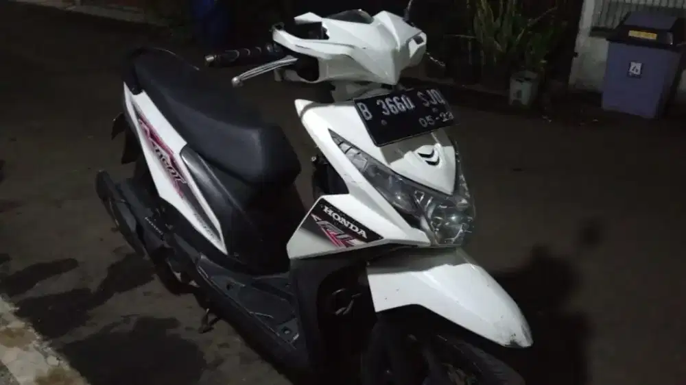 Honda Beat 110 FI Injeksi Th 2013 Sehat Terawat Pajak ON Siap Pakai