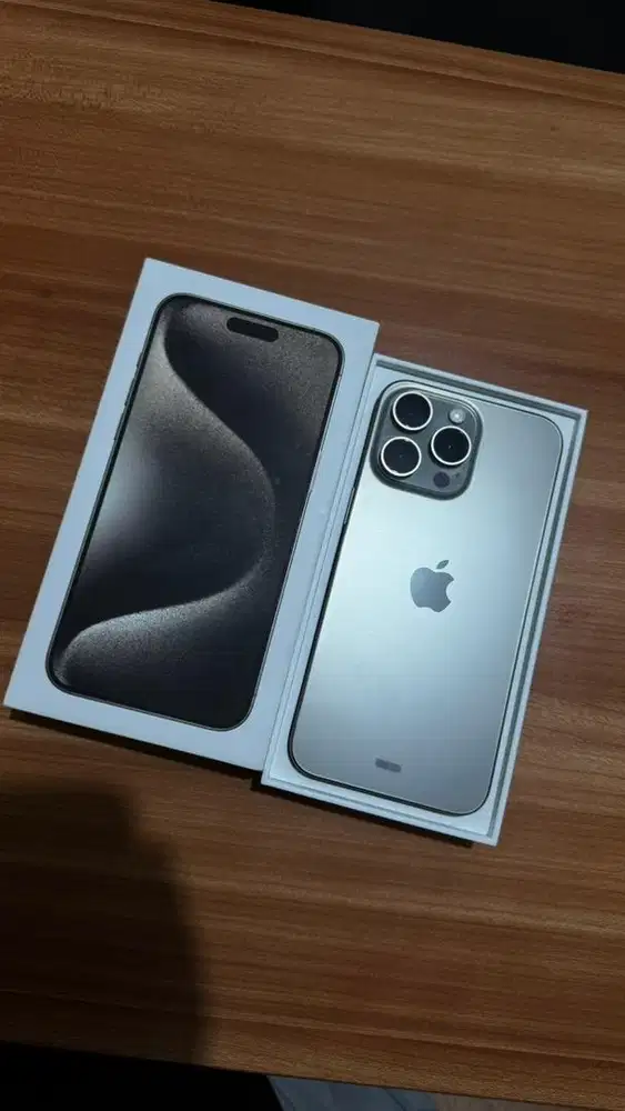 Iphone 15 pm 256 gb natural titanium