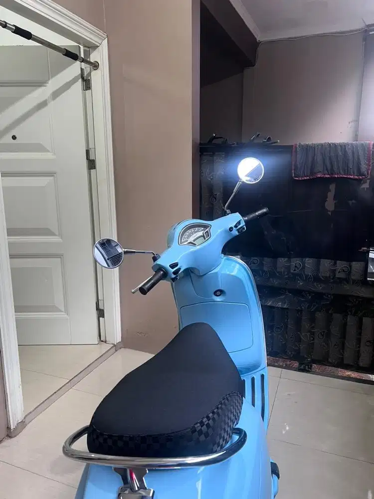 di jual vespa LX 125 iget thn 2022
