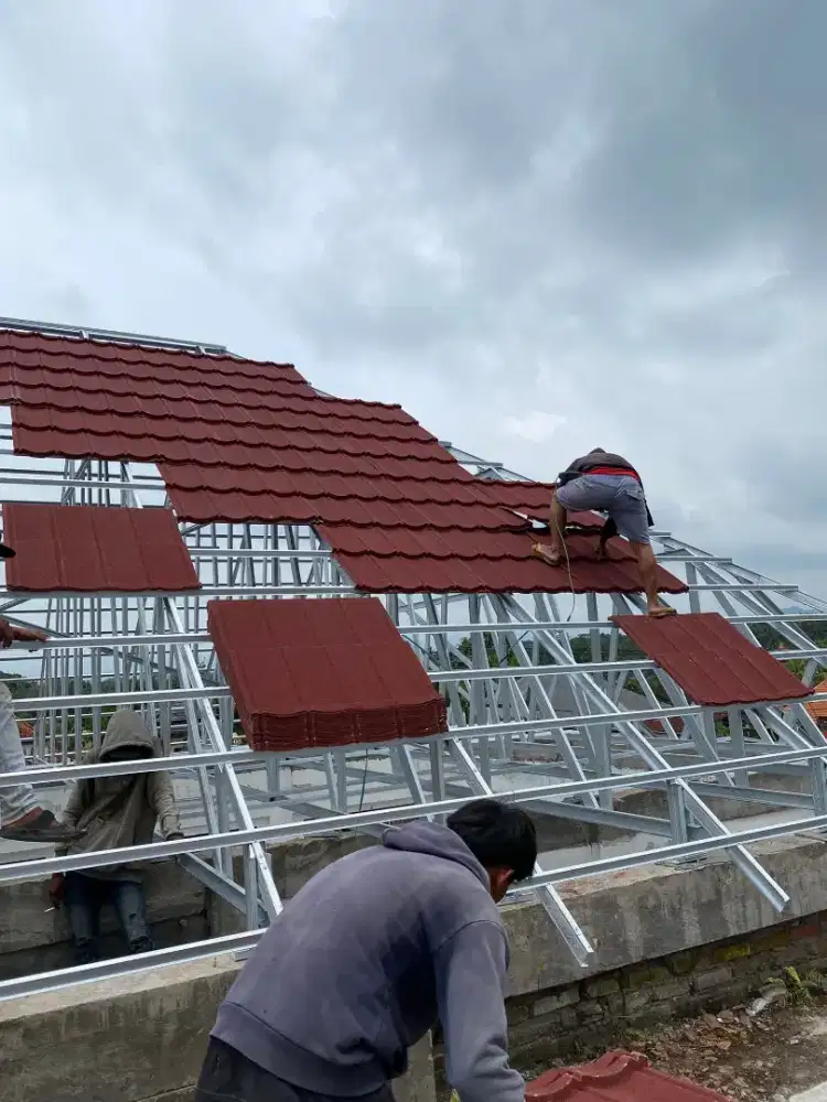 JASA TUKANG ATAP BAJA RINGAN