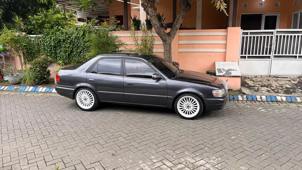 Toyota Corolla 1997 Bensin