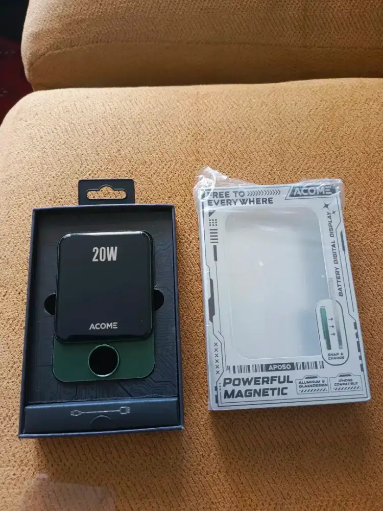 ACOME Powerbank Nirkabel Magnetik 5000mAH AP050 Magsafe Wireless 20W