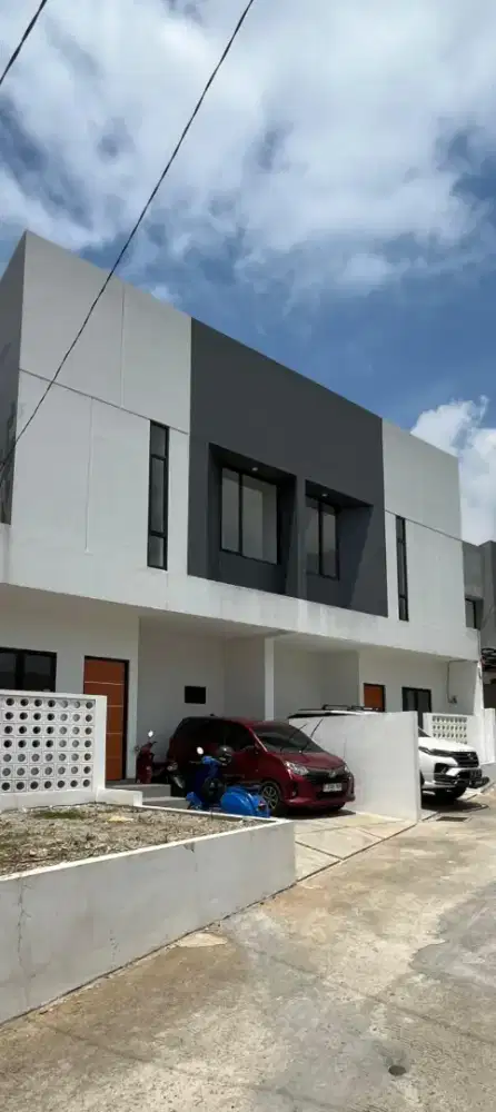 Rumah ready 2 lantai tanah luas harga promo akhir taun